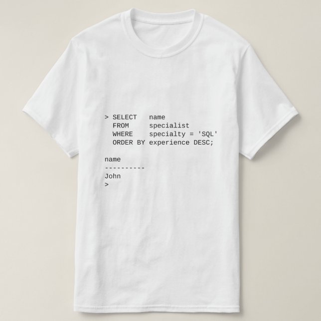SQL Database Specialist: John T-shirt (Design framsida)