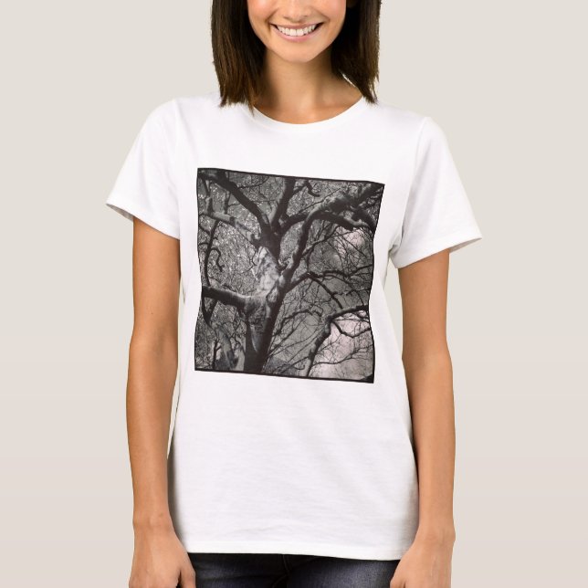 Square Photo - Magnolia Träd i Tidigt Vår Tee Shirt (Framsida)