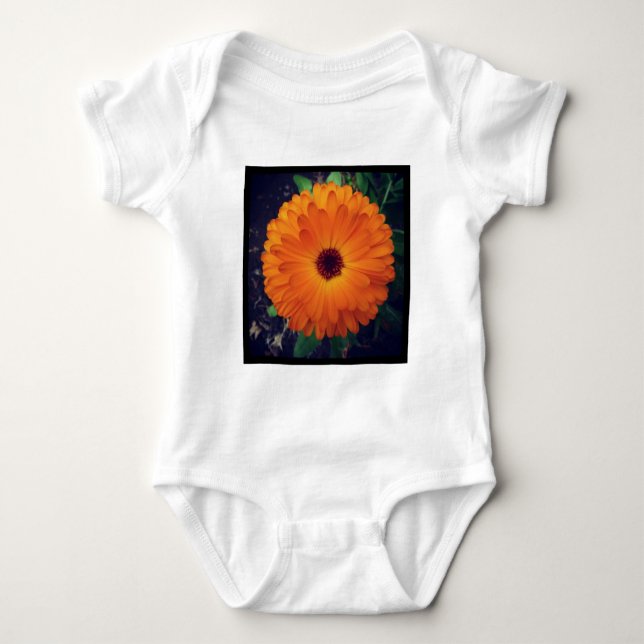Square Photo - Marigold Tee Shirt (Framsida)