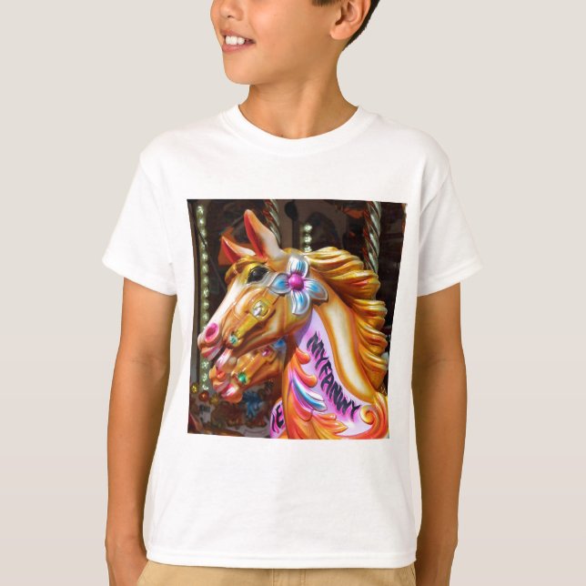 Square Photo - Merry-go-round Horses T Shirt (Framsida)