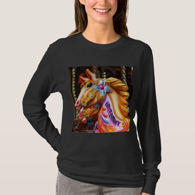 Square Photo - Merry-go-round Horses T-shirt (Framsida)