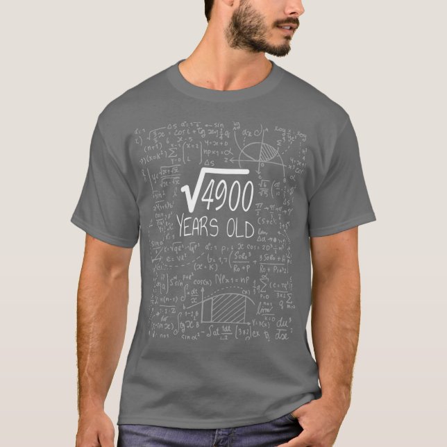 Square Root of 4900 70 Yrs Old 70th Birthday T Shirt (Framsida)