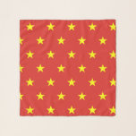 Square Scarf med flagga från Vietnam Sjal<br><div class="desc">Lägg ett litet vietnamesiskt pride till din krigsbe med vår exklusiv-fyrkantiga scarf med flagga Vietnam! Denna kvadratiska halsduk, som med stor noggrannhet är skapad, är mer än bara ett tillbehör till mode; den är ett firande i Vietnams kulturarv och kulturella pride. Den sjudande designen visningar på ett framträdande sätt den...</div>