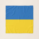 Square Scarf med flagga i Ukraina Sjal<br><div class="desc">Lägg till lite ukrainskt pride i din krigsbe med vår exklusiv-fyrkantiga scarf med Ukrainas flagga! Denna sjalk, som är uppgjord med stor noggrannhet, är mer än bara ett tillbehör till snyggten; den är en firande av Ukrainas arv och kulturella pride. Den pulserande designen visningar på ett framträdande sätt det ikoniska...</div>