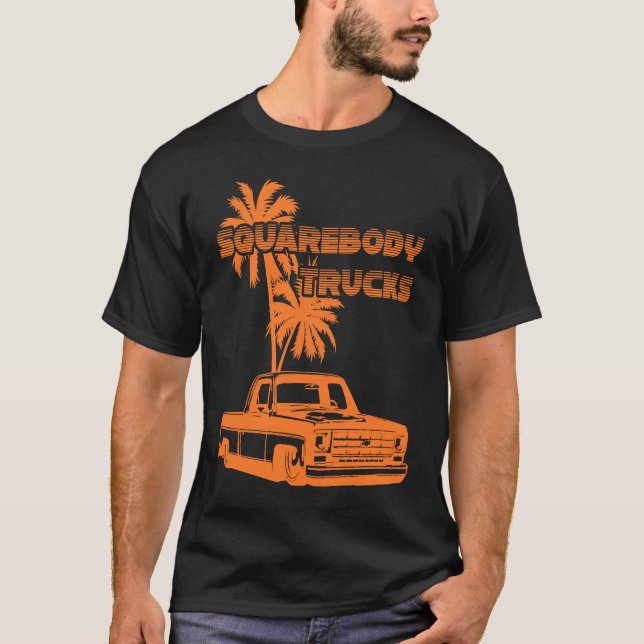 Squarebody Truck dropped slammed Square Body Lowri T Shirt (Framsida)