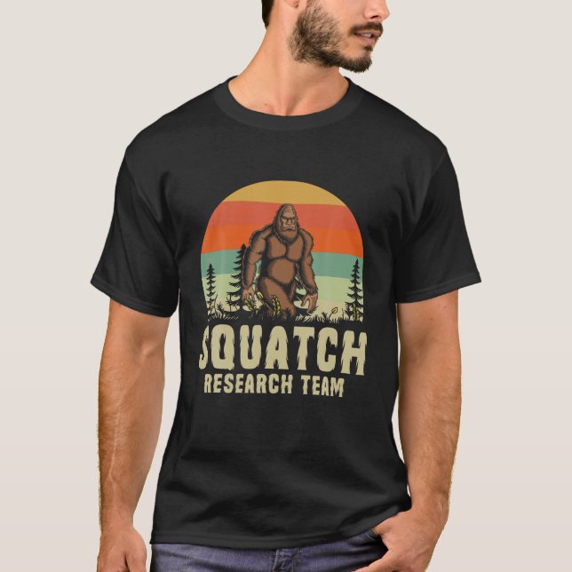 Squatch Research Team Sasquatch Bigfoot Yeti T Shirt (Framsida)
