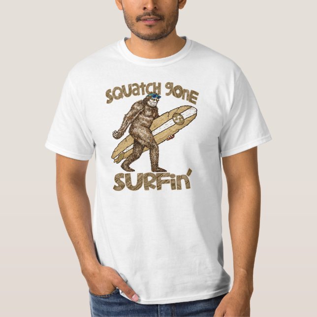 Squatchin? Squatch borta surfa t-skjorta Tröja (Framsida)