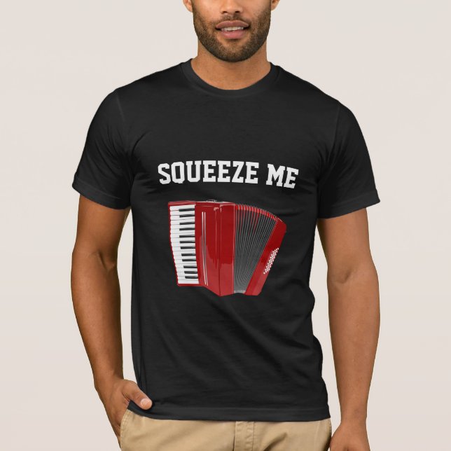 Squeeze mig, Red Accordion. T Shirt (Framsida)