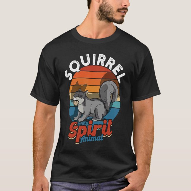 Squirrel är mitt spritdjur. t shirt (Framsida)