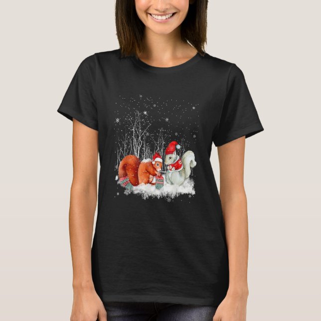 Squirrel Knitting Scarf Winter Christmas Tree Xmas T Shirt (Framsida)