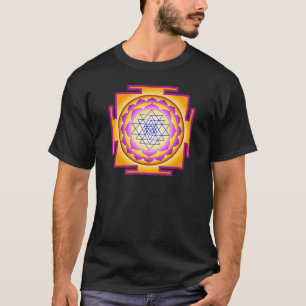 Sri Chakra gudinna Shri Lalitha Tripura Sundari Tee Shirt