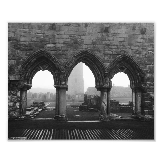 St Andrews Cathedral Arches in Fog Black and White Fototryck (Framsidan)