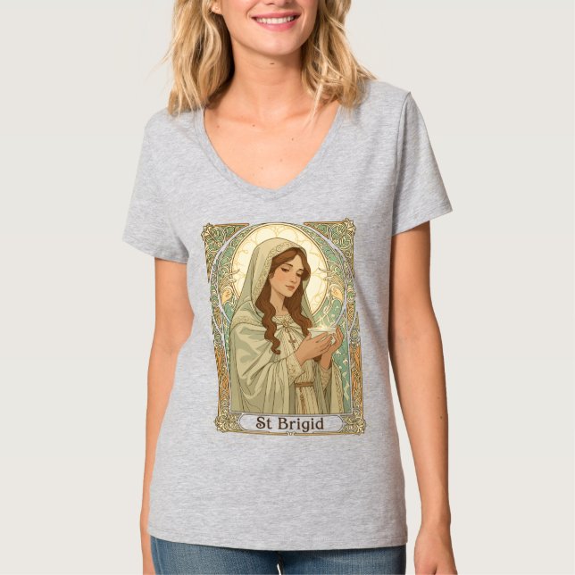 St Brigid The Patron Of Dairy Workers T Shirt (Framsida)