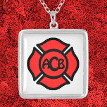 St. Florians Kor med Monogram Silverpläterat Halsband<br><div class="desc">St. Florians Kor erkänns över hela världen som brandmännens och brandkårernas emblem. Vi erbjuder fyra versioner: allt rött med ett centrum som lämpar sig för monogrammering, rött med ett blankt centrum för fotoinfogning, rött med ett vitt band tvärs över redot i mitten för att få din text, och rött med...</div>
