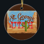St George Utah Tecknad Desert Vintage resor Julgransprydnad Keramik<br><div class="desc">Sankt George Utah nyo vintage resor formar sig i lustig tecknad retro stil med öknen,  en kaktus och sten. Blått,  brunt och rött med grönt.</div>