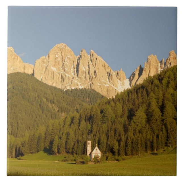 St Giovanni, Val di Funes, Dolomiterna, Italien Kakelplatta (Framsidan)