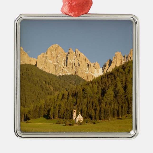 St Giovanni, Val di Funes, Dolomites, Italien Julgransprydnad Metall (Framsidan)