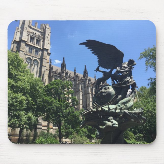 St. John the Divine, New York City NY Musmatta (Framsidan)