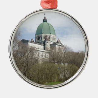 St Joseph Oratory, Montreal Julgransprydnad Metall