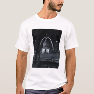 St Louis nyckelbåge på natten T Shirt