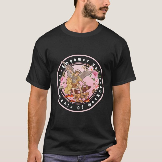 St Michael ger oss kraft i svaghetens mots T Shirt (Framsida)