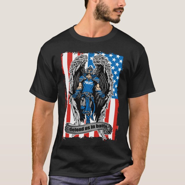 St Michael polisar försvarar oss i strid T-shirt (Framsida)