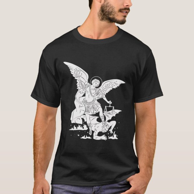 St Michael The Archangel Andlig Protector T Shirt (Framsida)
