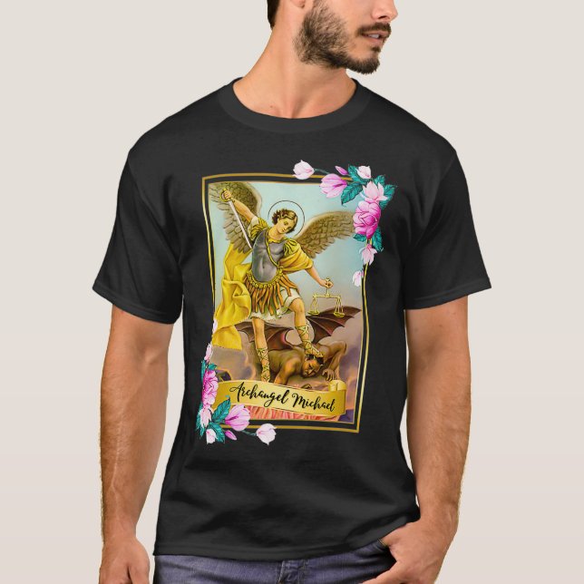 St Michael the Archangel Protector Catholic Churc T Shirt (Framsida)