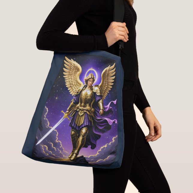 St. Michael the Archangel Roman Catholic Axelväska (Närbild)