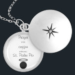 St. Padre Pio Quote Locket Berlockhalsband<br><div class="desc">St. Padre Pio Quote Locket</div>