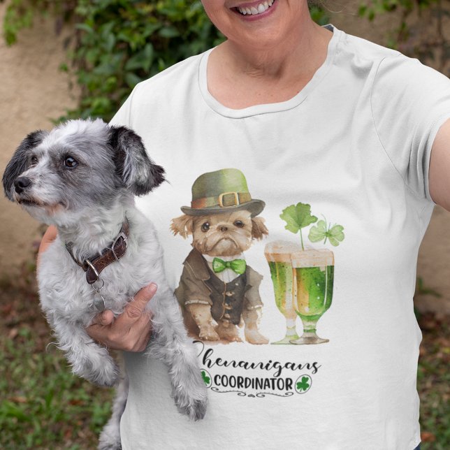 St Patrick Hund in Derby Grönt Beer Shenanigans T Shirt (Skapare uppladdad)
