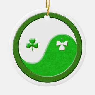 St Patrick Meets Taoism Yin Yang Julgransprydnad Keramik