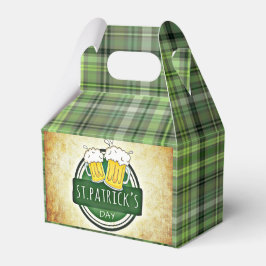 St.Patrick`s Day, grön irländsk rutig Presentaskar