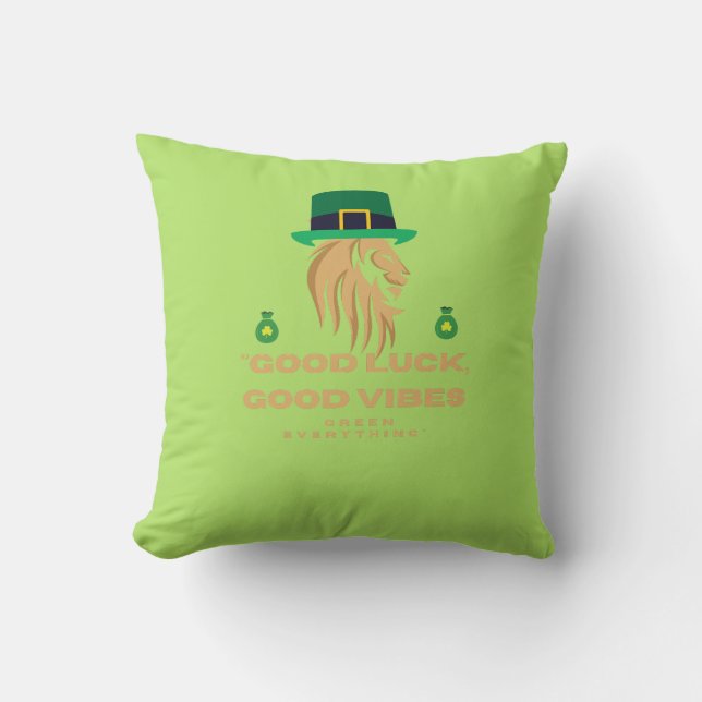 St. Patrick’s Day Lion King - Good Luck Good Vibes Kudde (Framsida)