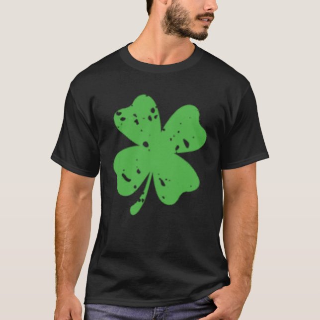 St Patrick s Day Lucky Green C Left Chest Shamrock T Shirt (Framsida)