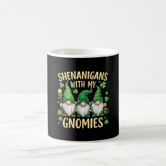 St Patrick’s Day Lucky Shamrock Gnome  Kaffemugg (Center)