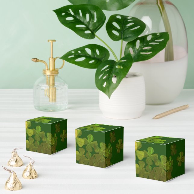 St. Patrick’s Day Shamrock Presentaskar (Multipel)