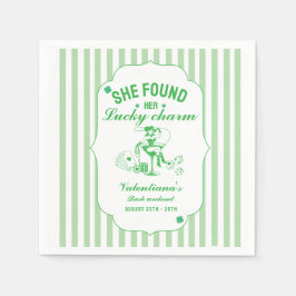 St patrick she found her lcuky charm bachelorette  pappersservett