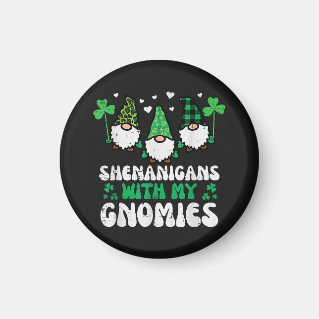 St Patrick Shenanigans Med Gnomies Gnomer Magnet (Framsidan)