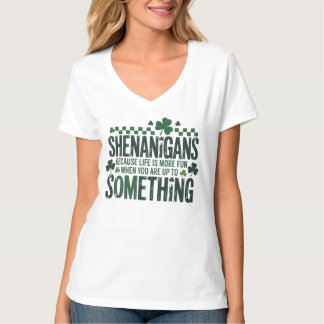 St. Patricks busiga upptåg Roliga irländska damer T Shirt