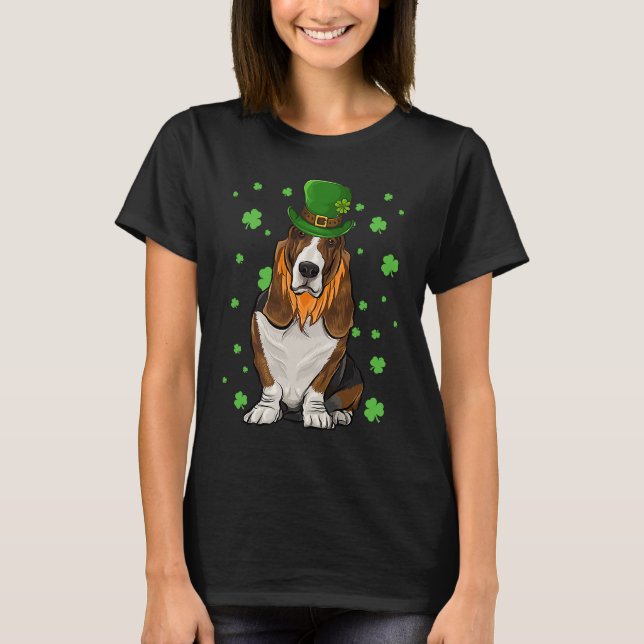 St Patricks Day Basset Hound Dog Shamrock T Shirt (Framsida)