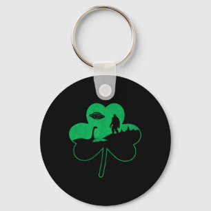 St patricks day Bigfoot Nessie Ufo Alien Shamrock Nyckelring