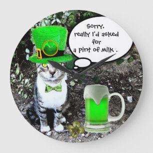 ST PATRICK'S DAY CAT MED GRÖNT IRISH BEER STOR KLOCKA