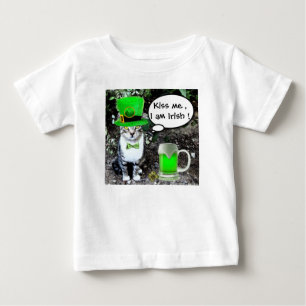 ST PATRICK'S DAY CAT MED GRÖNT IRISH-ÖL T-SHIRT