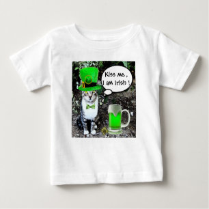 ST PATRICK'S DAY CAT MED GRÖNT IRISH-ÖL TEE