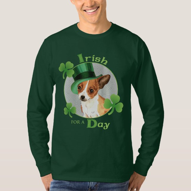 St. Patrick's Day Chihuahua T-shirt (Framsida)
