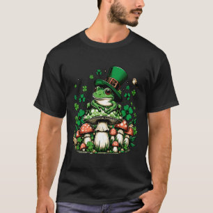St patricks day Cottagecore Frog Aesthetic under M T Shirt