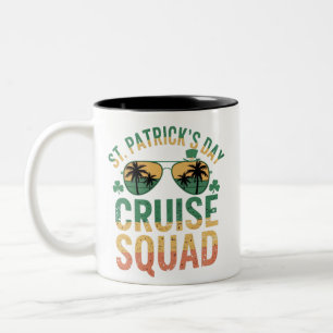 St patrick's day Cruise Squad Funny Family Matchin Två-Tonad Mugg