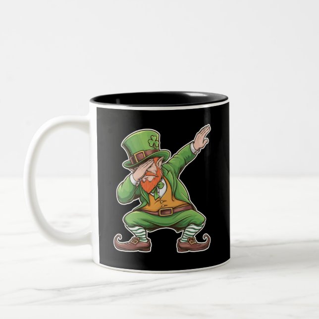 St patricks day Dab Dabbing Leprechaun in Grönt Två-Tonad Mugg (Vänster)