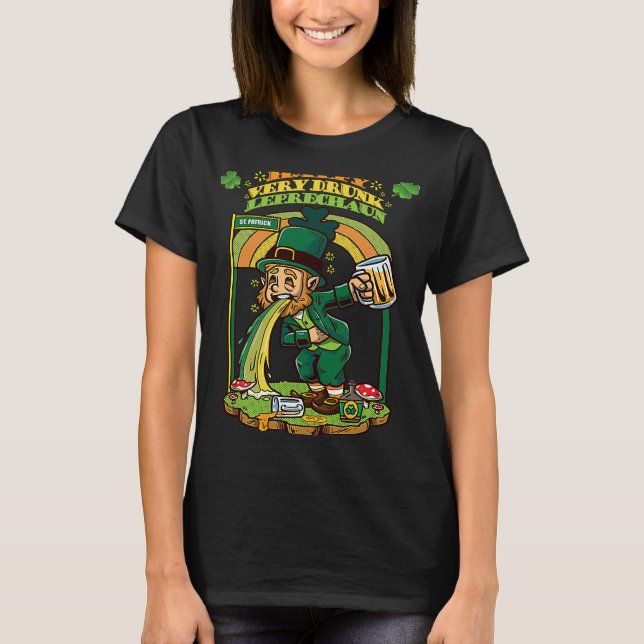 St patrick's day Drunk Leprechaun Puking Rainbows T Shirt (Framsida)